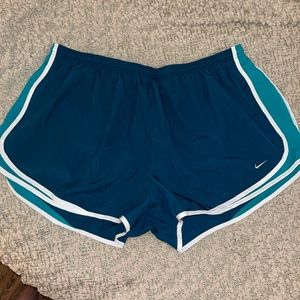 Nike plus size shorts